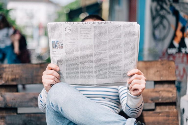 Manfaat Membaca Surat Kabar Setiap Hari | Berita Surat Kabar Indonesia